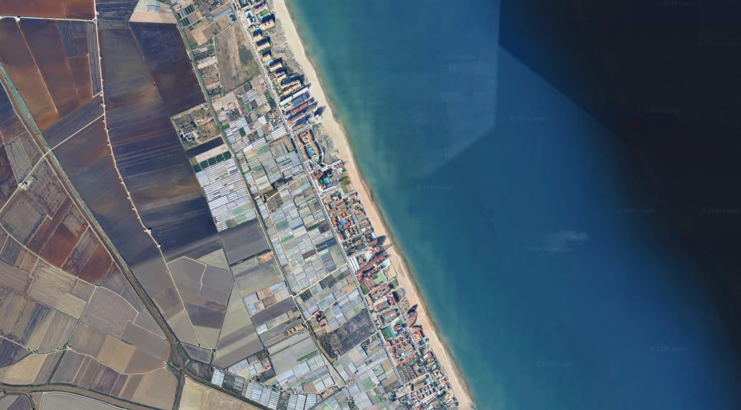 Map of the Perellonet wind spot and surrounding coast